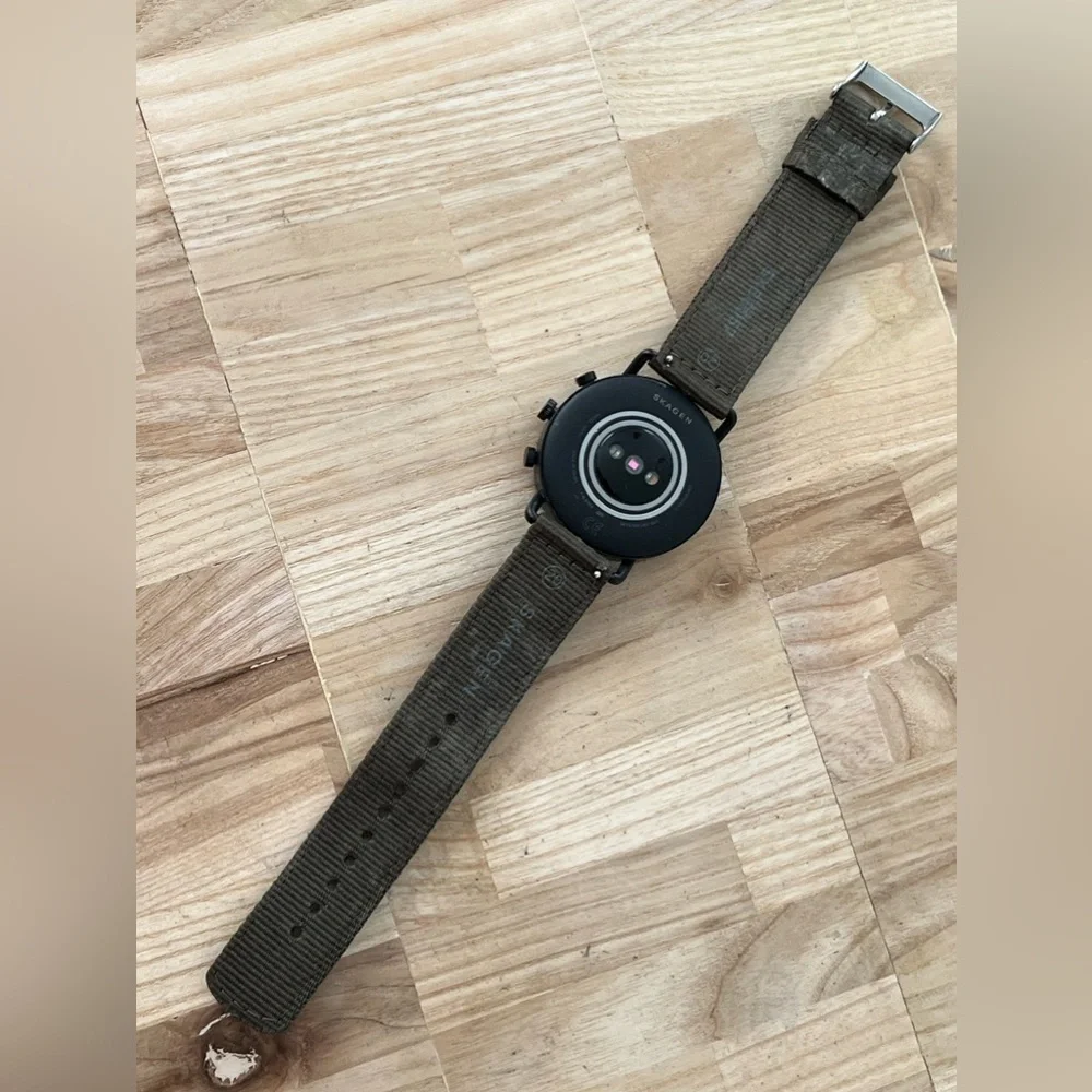 Skagen Falster Gen 2 Smartwatch Wear OS by Google Green Canvas Strap 3ATM
